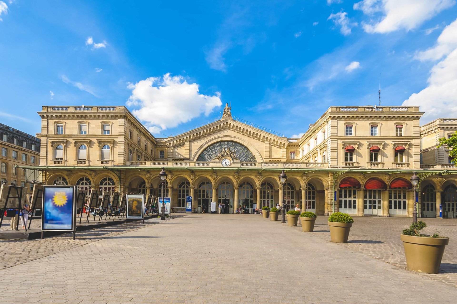 Gare de l'Est 9 hotel republique paris